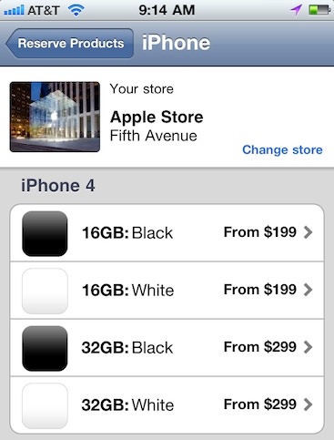 iPhone 4 White in Apple Store