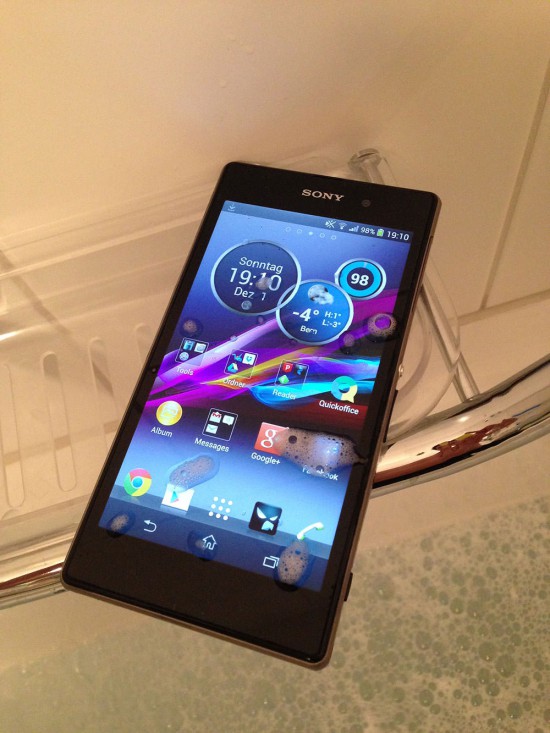 Xperia Z1 Badewanne