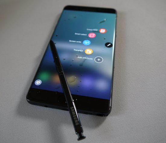 Galaxy Note 7 Water S Pen on Screen